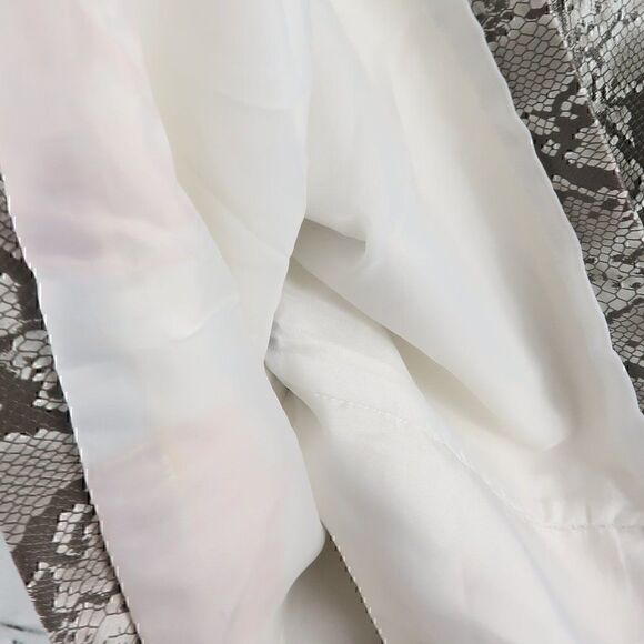 DIVIDED BY H&M GREY FAUX SNAKESKIN MINI SKIRT SIZE 8 - Picture 6 of 8